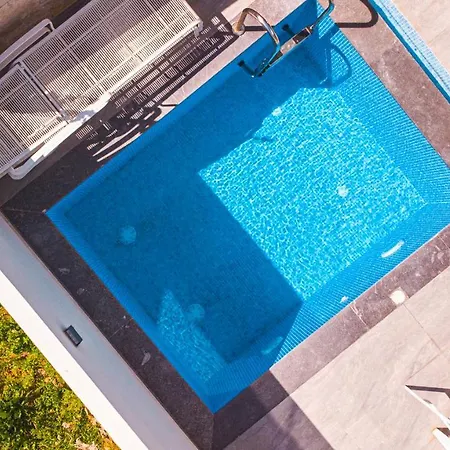 Villa Thronos Aqua A Sea View Luxury